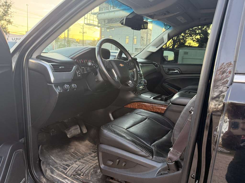 2015 Chevrolet Tahoe Image 14