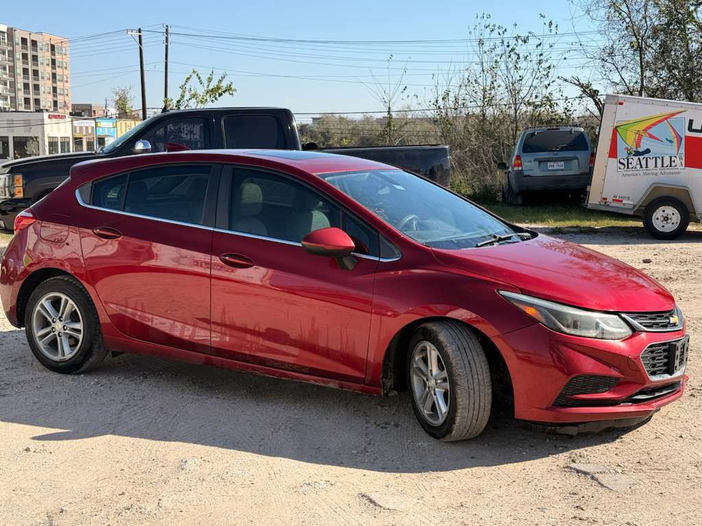 2017 Chevrolet Cruze Image 3