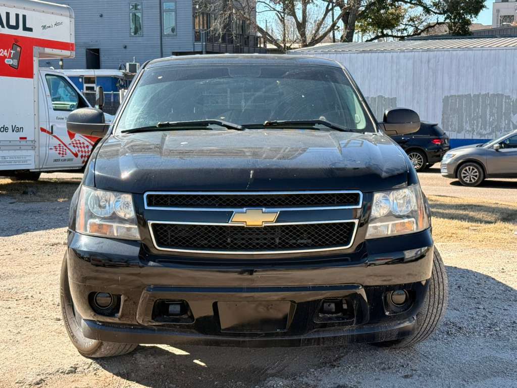 2013 Chevrolet Tahoe Image 2
