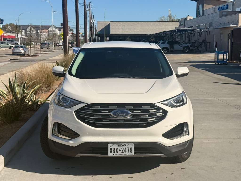 2022 Ford Edge Image 2