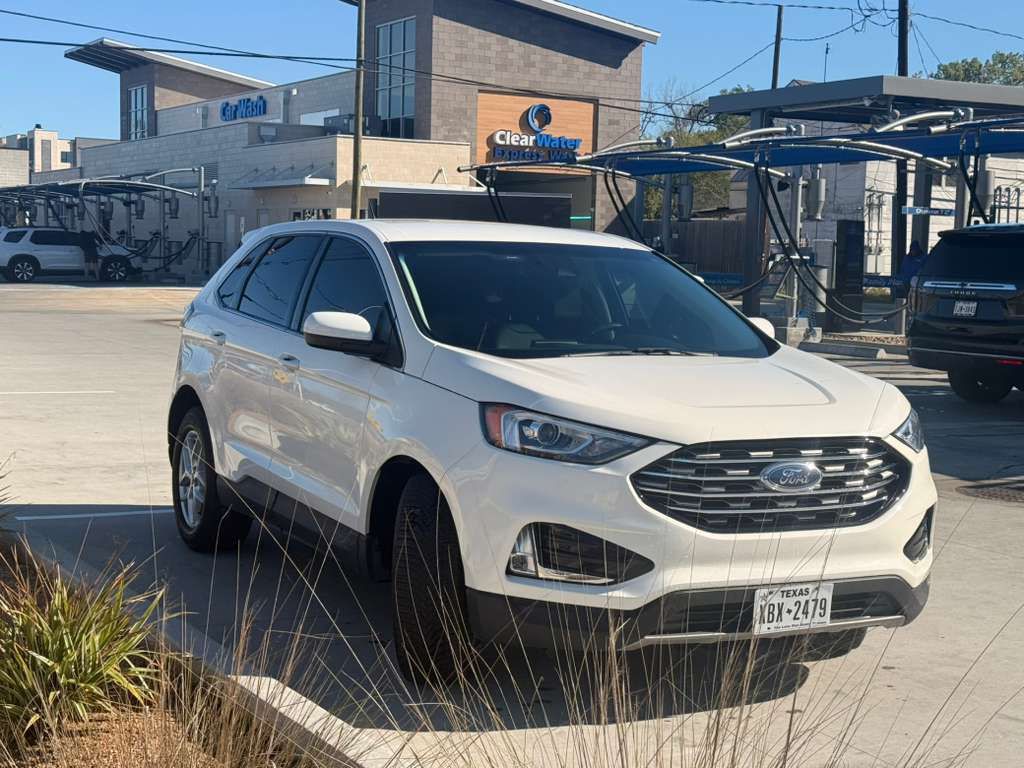 2022 Ford Edge Image 3