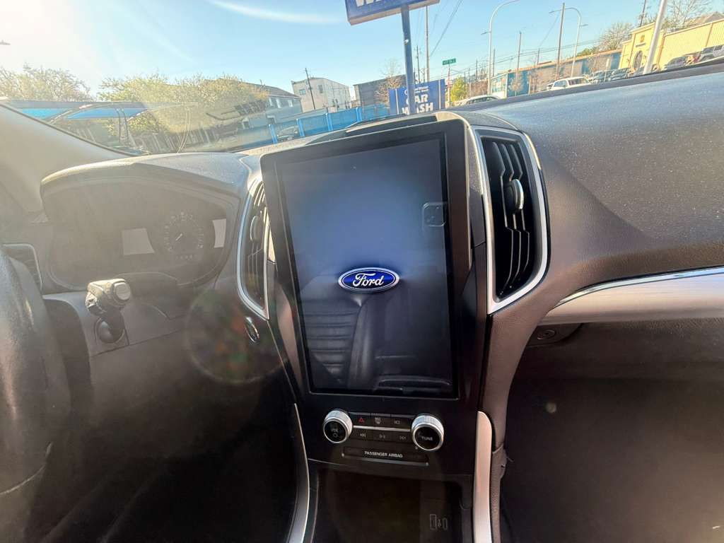 2022 Ford Edge Image 19