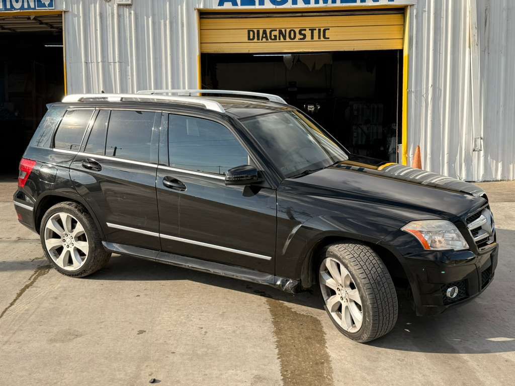 2010 Mercedes-Benz GLK-Class Image 4