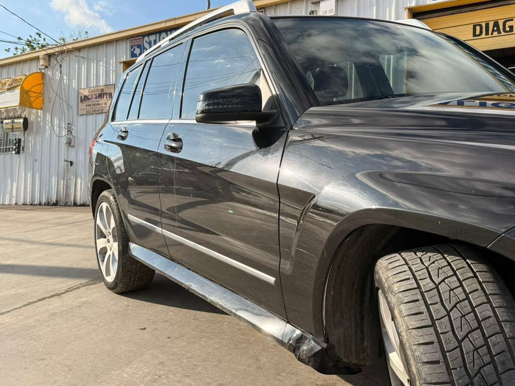 2010 Mercedes-Benz GLK-Class Image 17