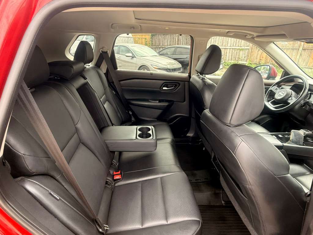 2022 Nissan Rogue Image 18