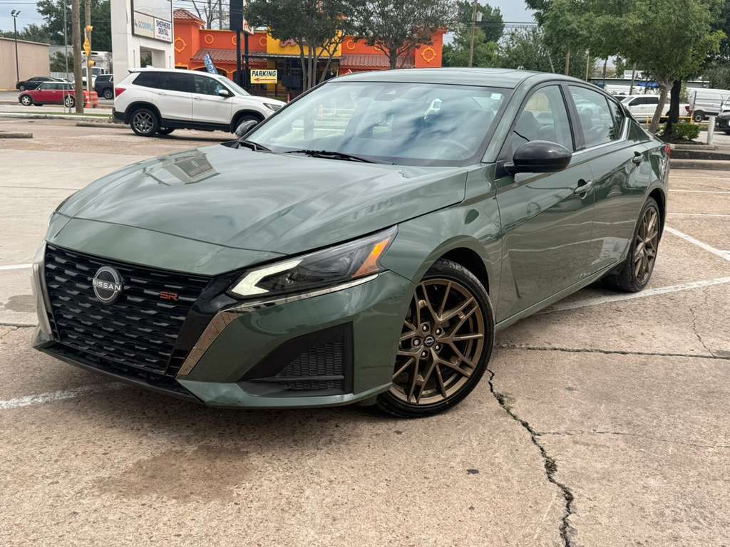 2025 Nissan Altima Image 1