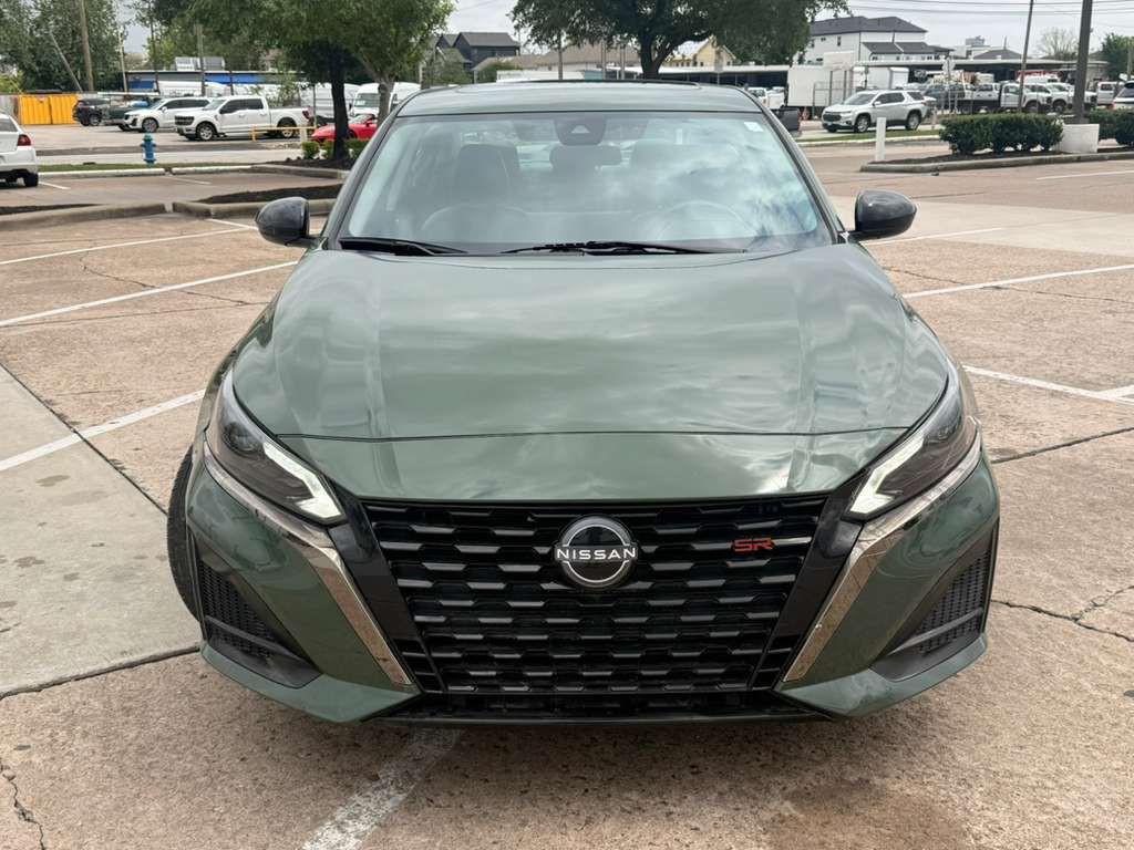 2025 Nissan Altima Image 2