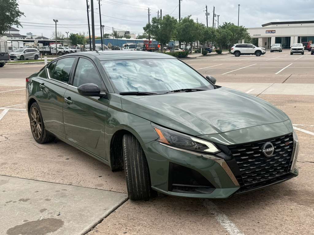 2025 Nissan Altima Image 3