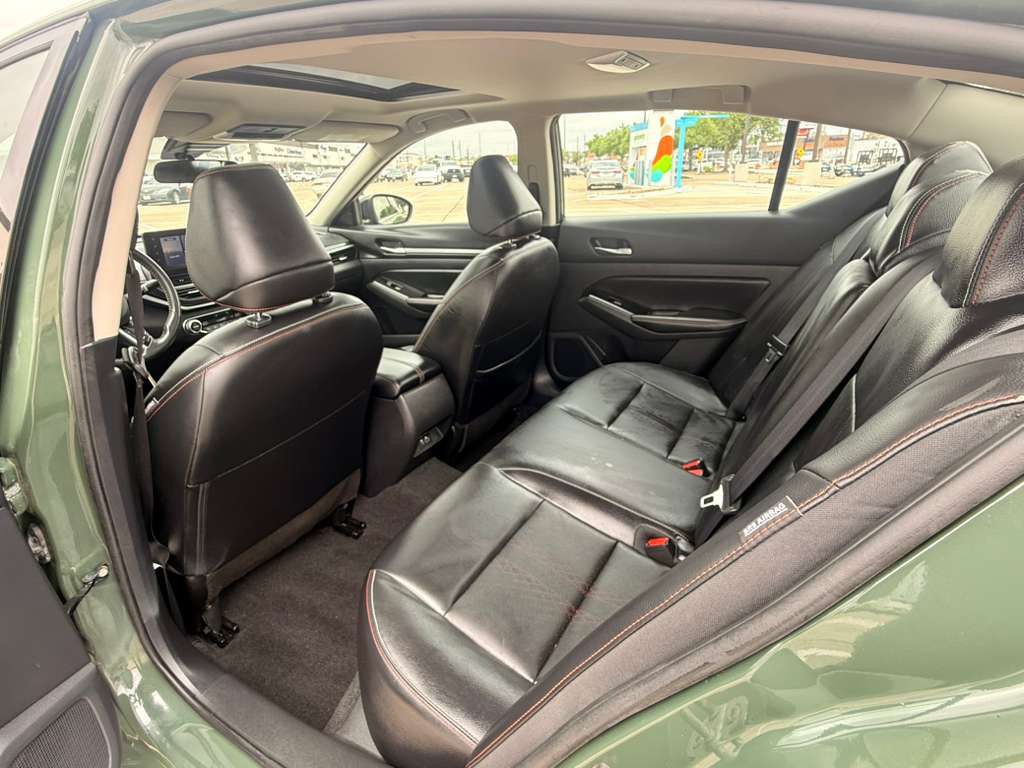 2025 Nissan Altima Image 23