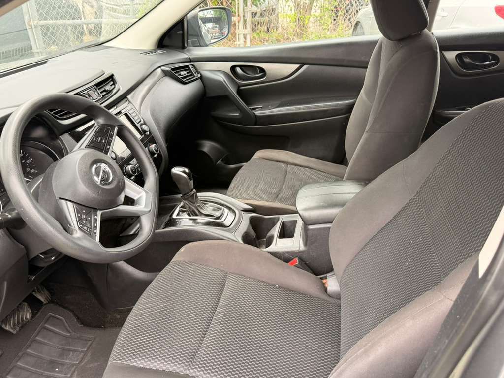 2021 Nissan Rogue Image 15