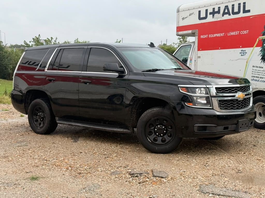 2016 Chevrolet Tahoe Image 2