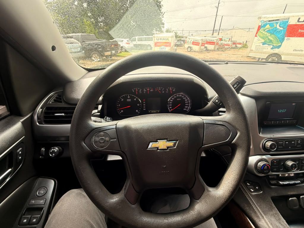 2016 Chevrolet Tahoe Image 12