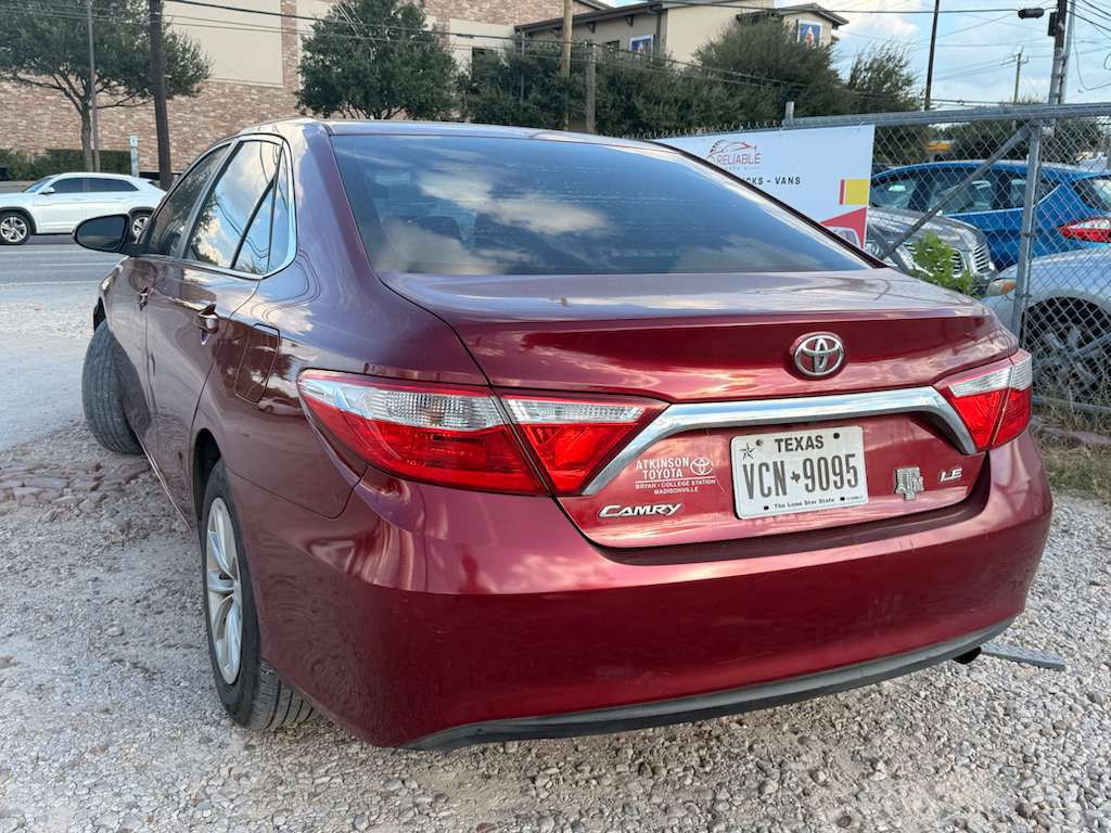 2017 Toyota Camry Image 5