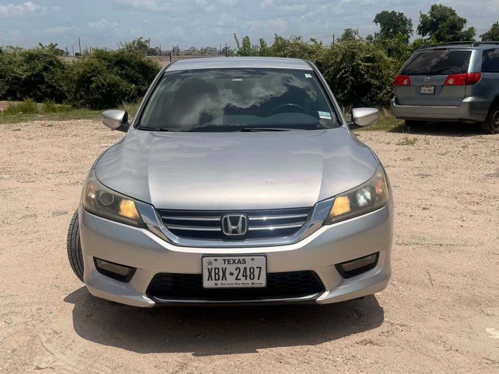 2014 Honda Accord Image 2