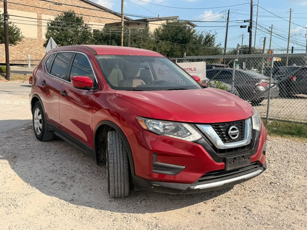 2017 Nissan Rogue Image 2
