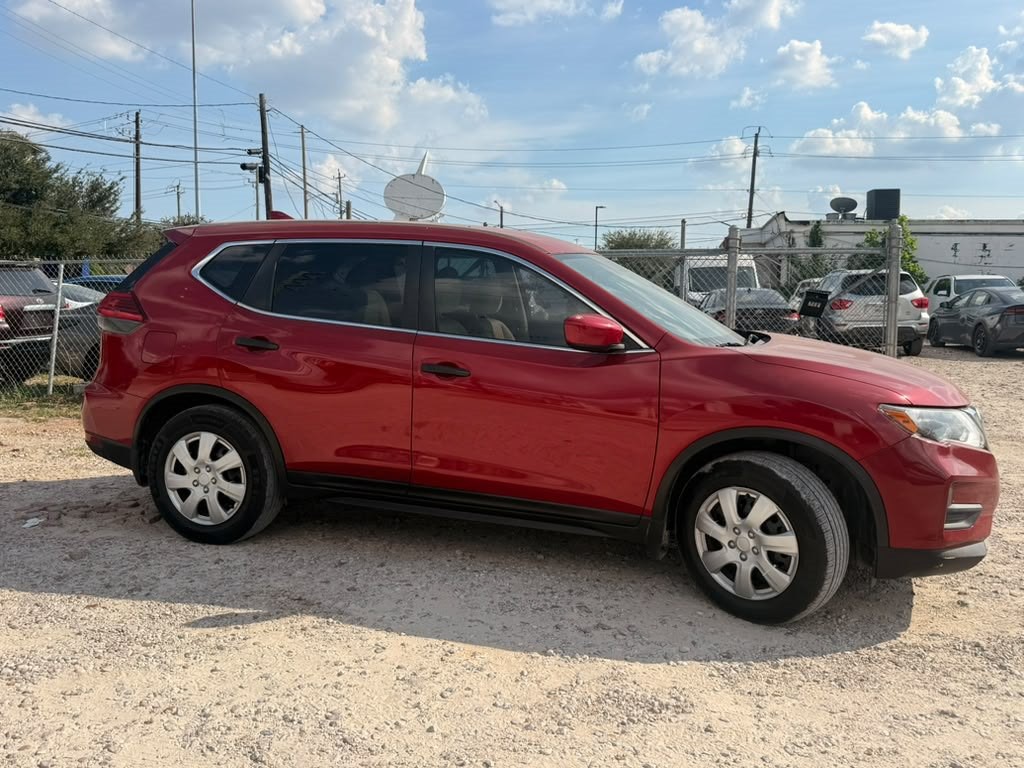 2017 Nissan Rogue Image 3
