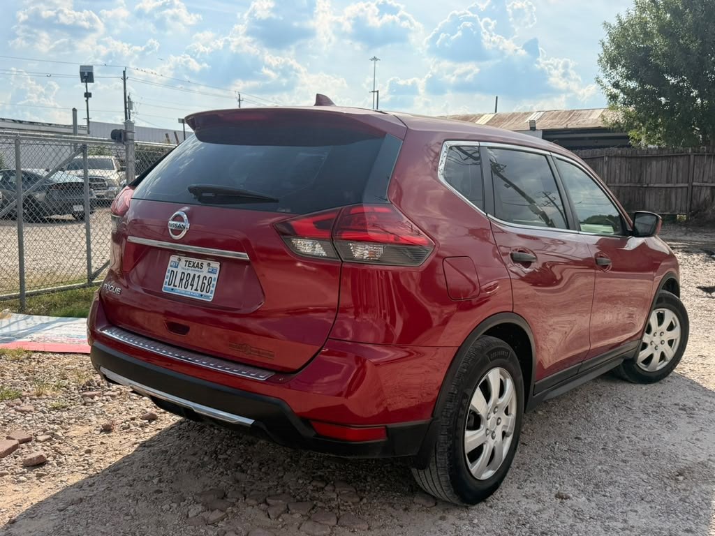 2017 Nissan Rogue Image 4