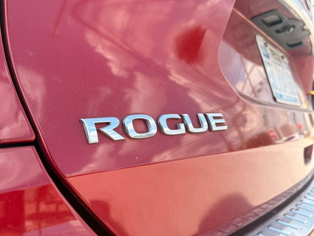 2017 Nissan Rogue Image 8