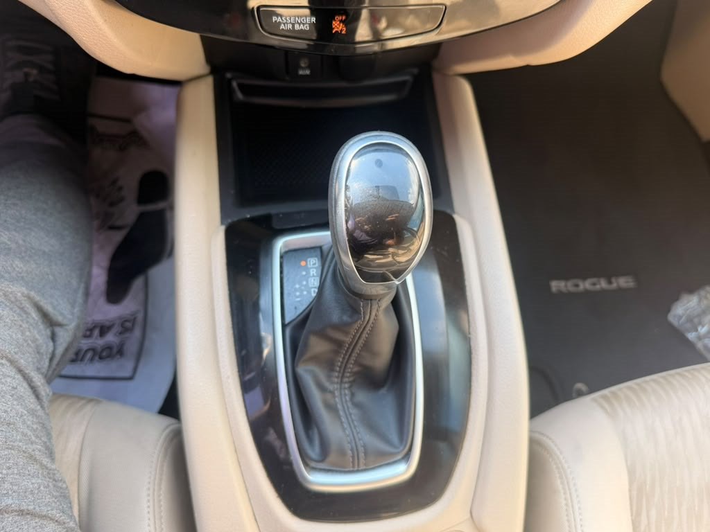 2017 Nissan Rogue Image 20