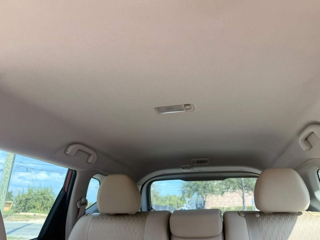 2017 Nissan Rogue Image 25