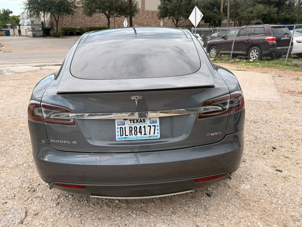 2013 Tesla Model S Image 5