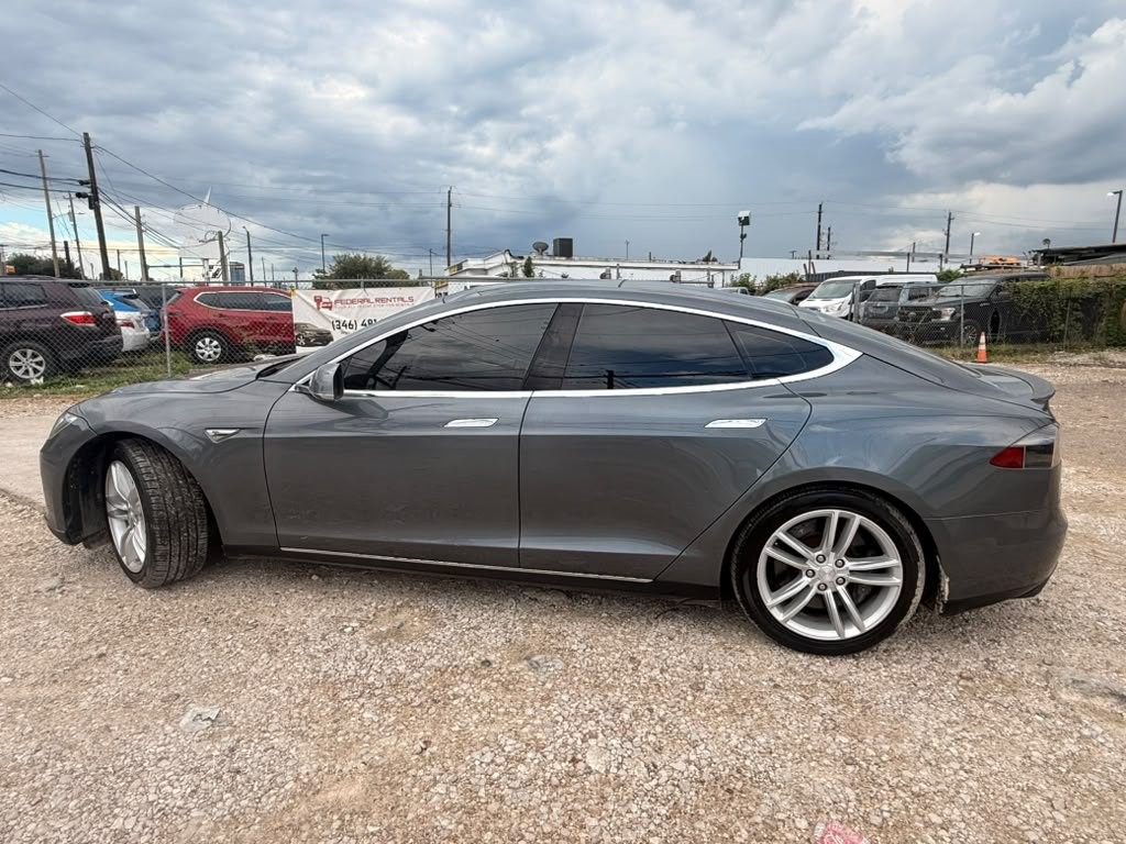 2013 Tesla Model S Image 7