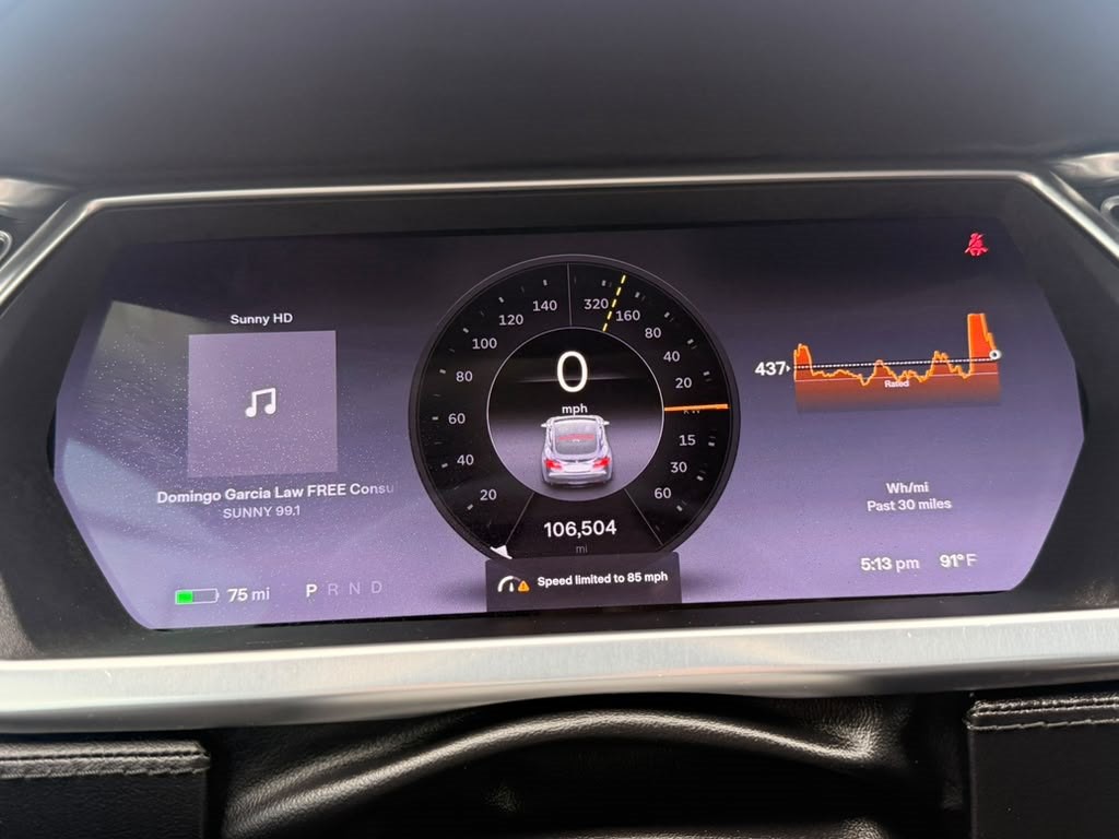 2013 Tesla Model S Image 18