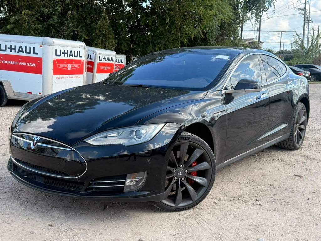 2015 Tesla Model S Image 1