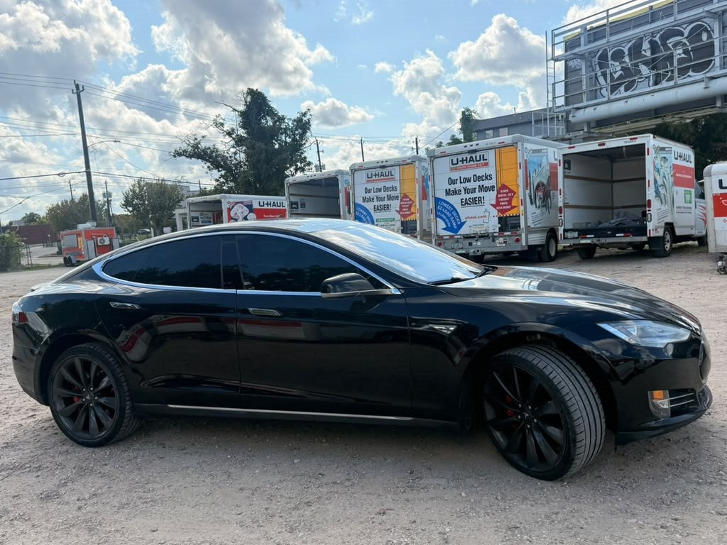 2015 Tesla Model S Image 6