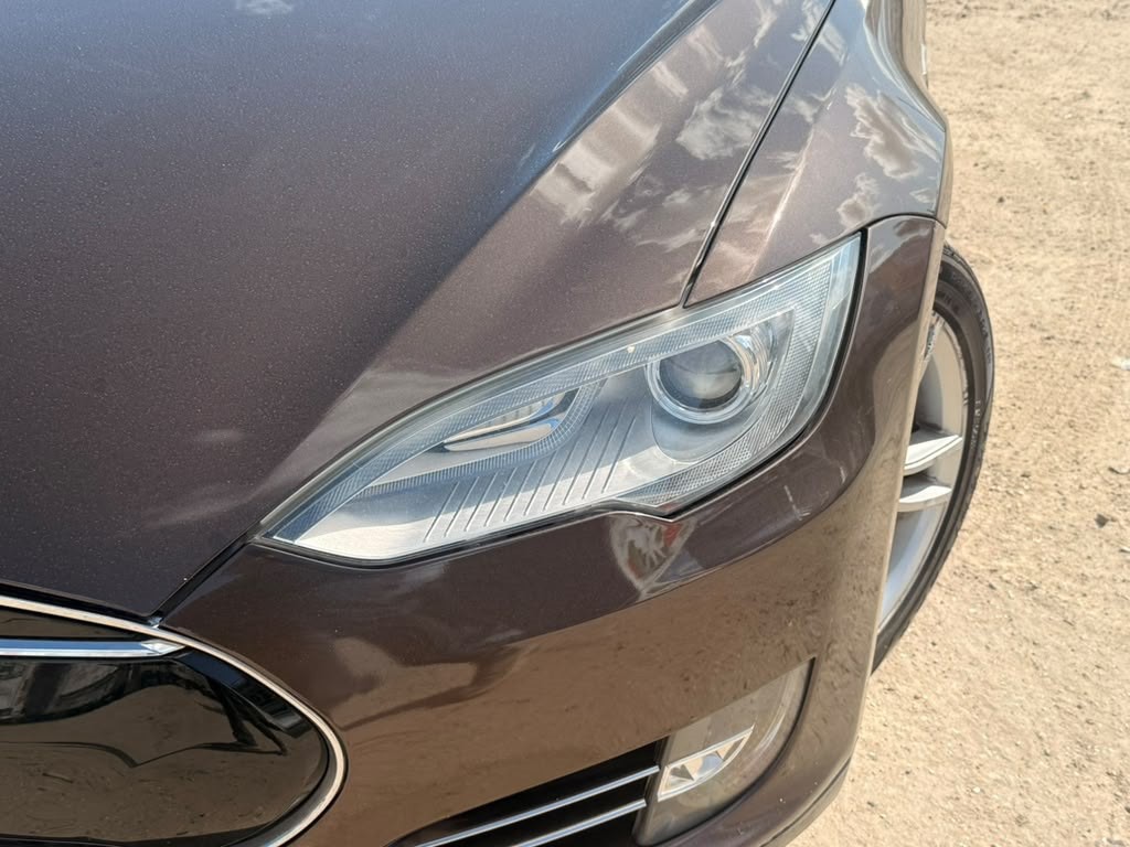 2013 Tesla Model S Image 12