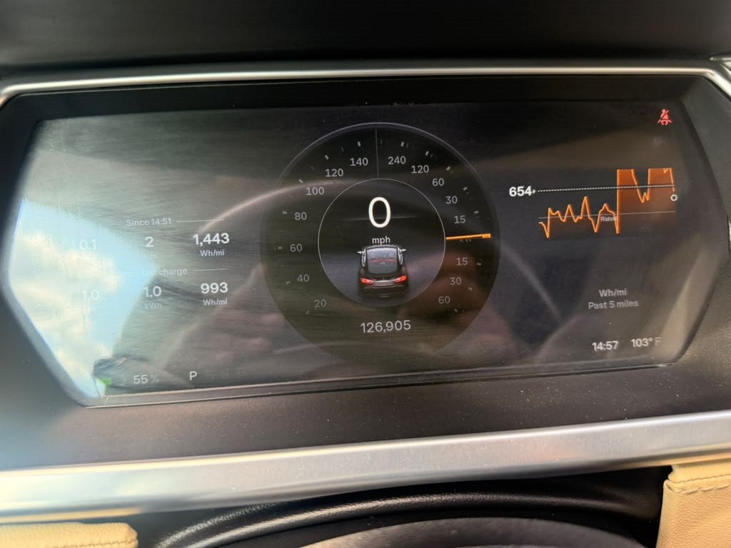 2013 Tesla Model S Image 19
