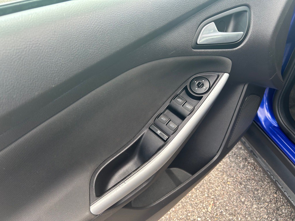 2014 Ford Focus Image 8