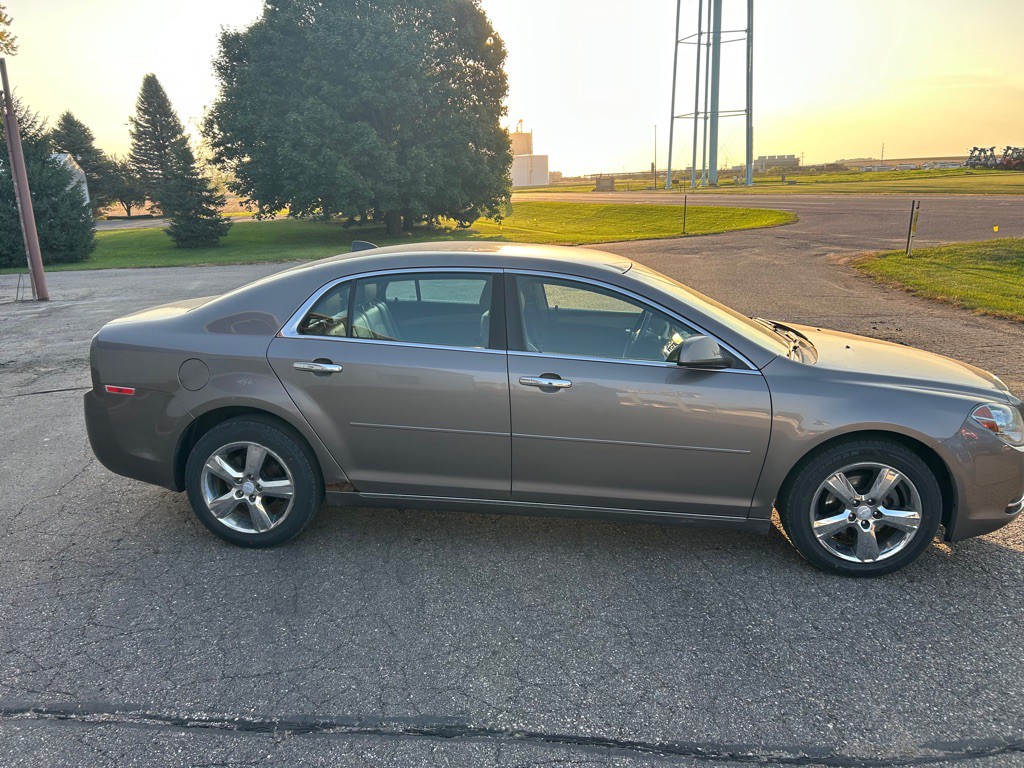 2012 Chevrolet Malibu Image 3