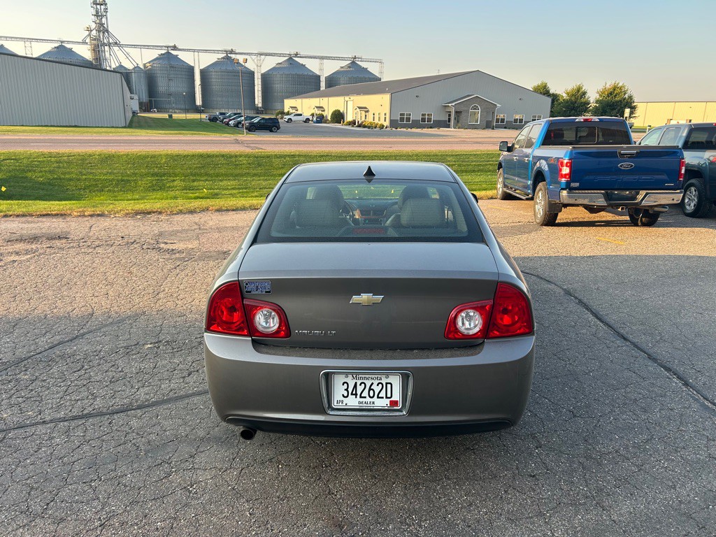 2012 Chevrolet Malibu Image 4