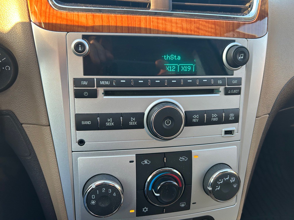 2012 Chevrolet Malibu Image 15