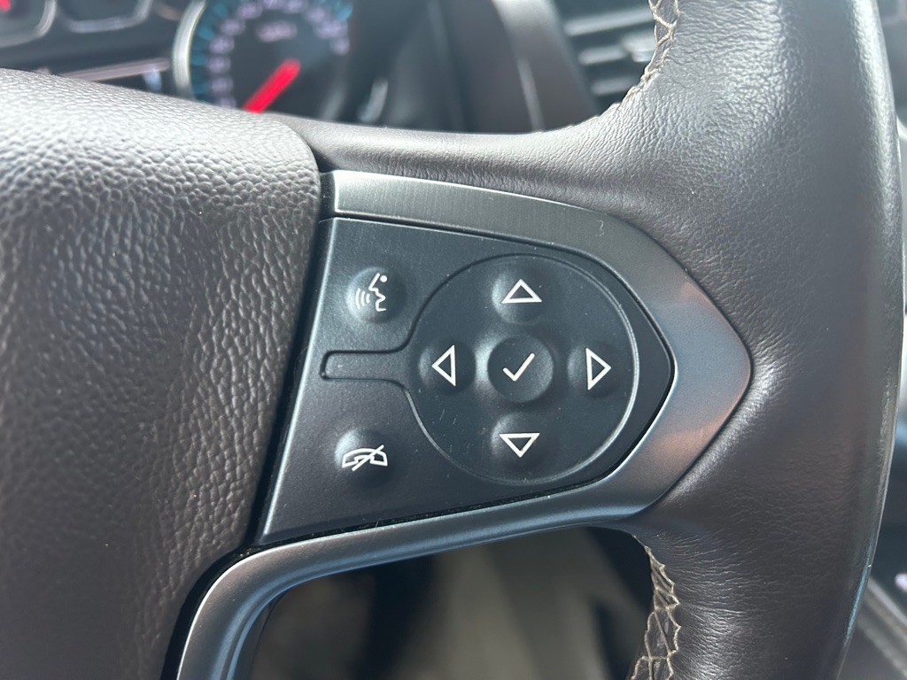 2015 Chevrolet Suburban Image 19