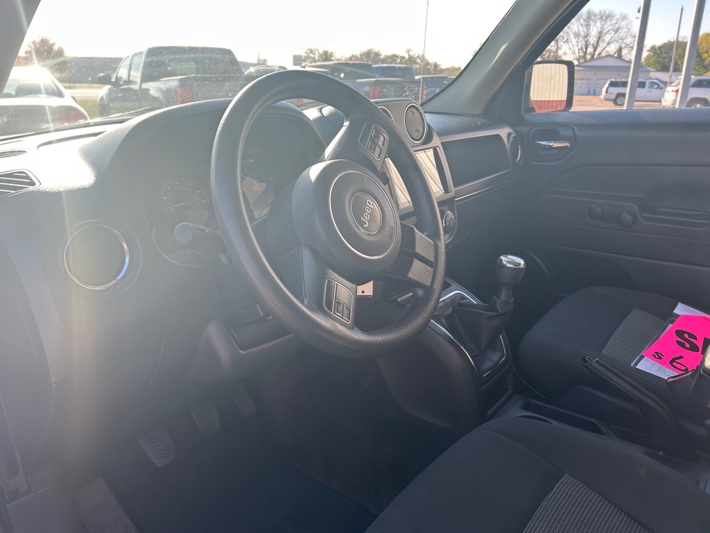2014 Jeep Patriot Image 12