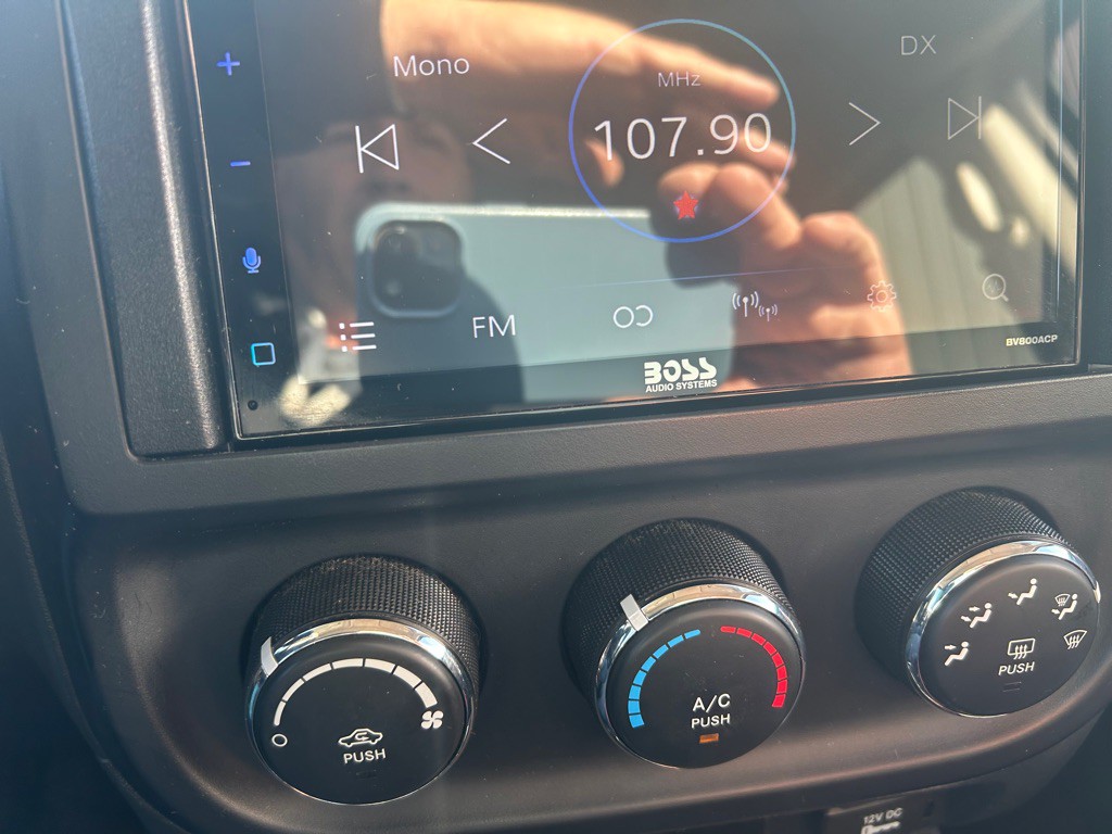 2014 Jeep Patriot Image 15