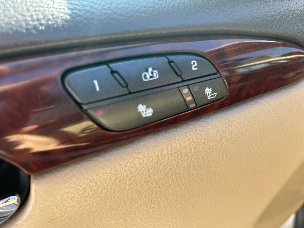 2007 Buick Lucerne Image 10