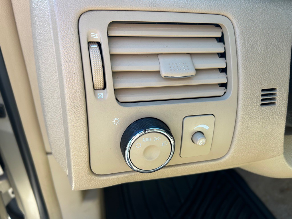 2007 Buick Lucerne Image 11