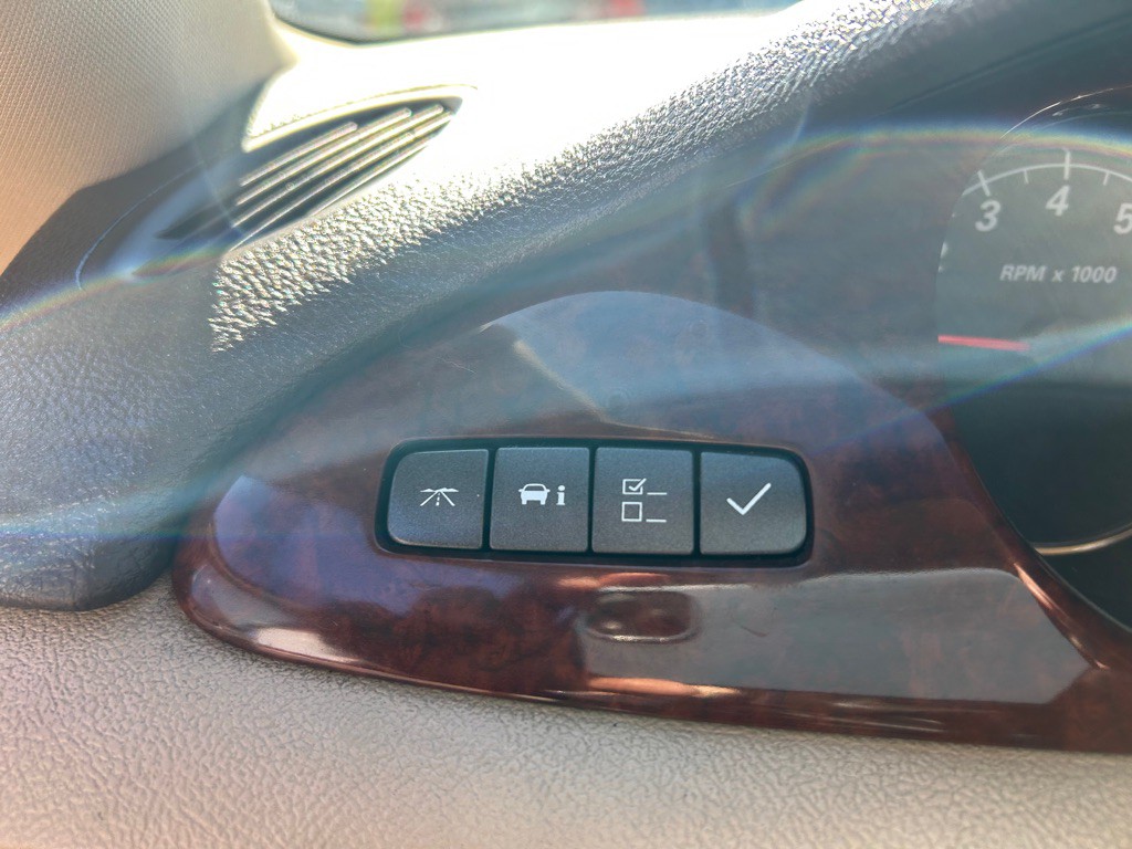 2007 Buick Lucerne Image 12