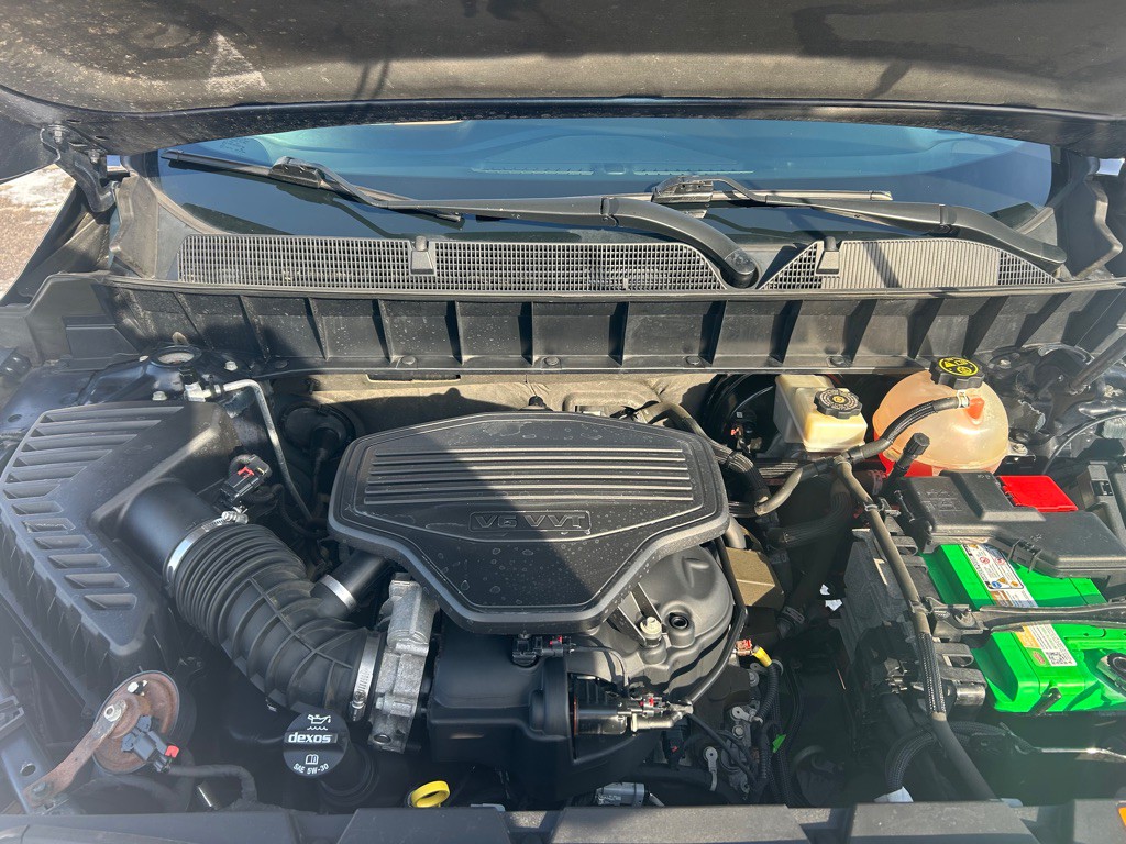 2017 GMC Acadia Image 9