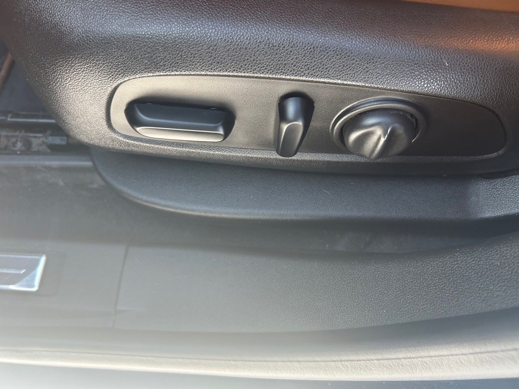 2017 GMC Acadia Image 13