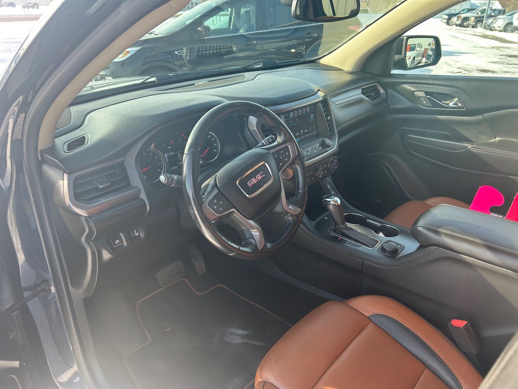 2017 GMC Acadia Image 15