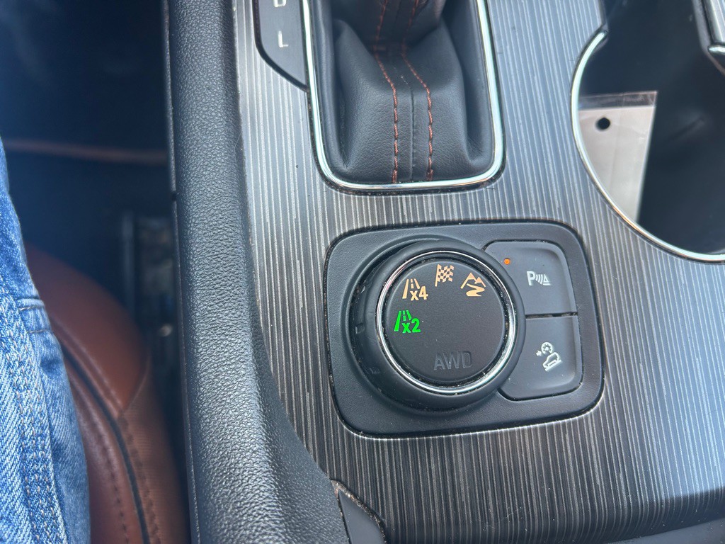 2017 GMC Acadia Image 23