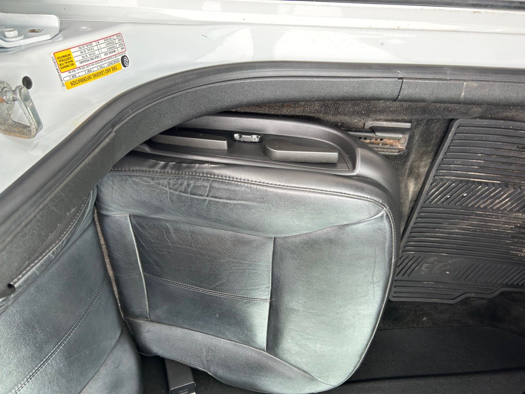 2011 Chevrolet Impala Image 10