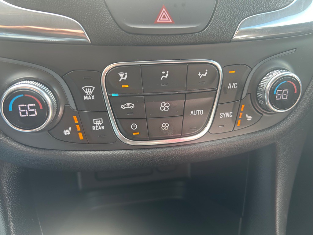 2019 Chevrolet Equinox Image 21