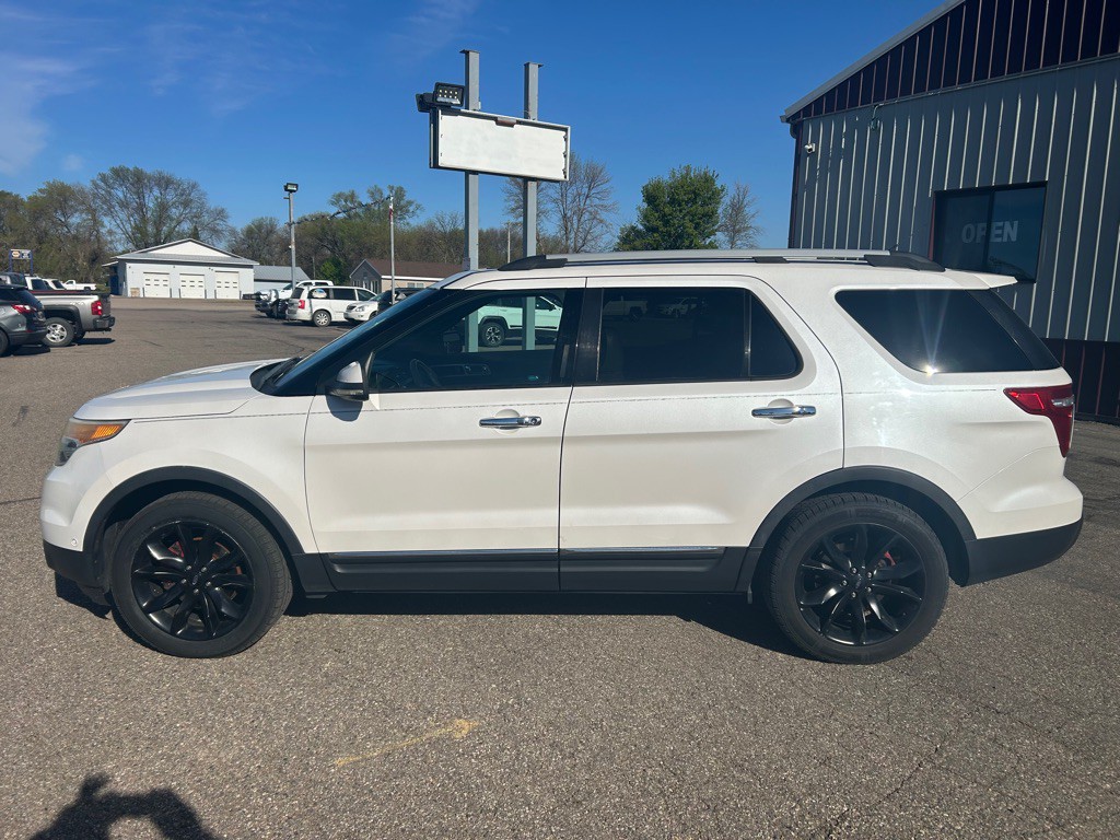 2012 Ford Explorer Image 1