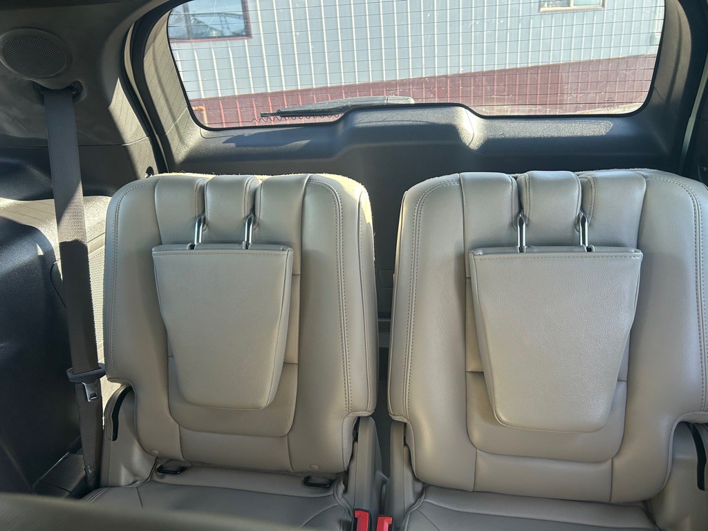 2012 Ford Explorer Image 11