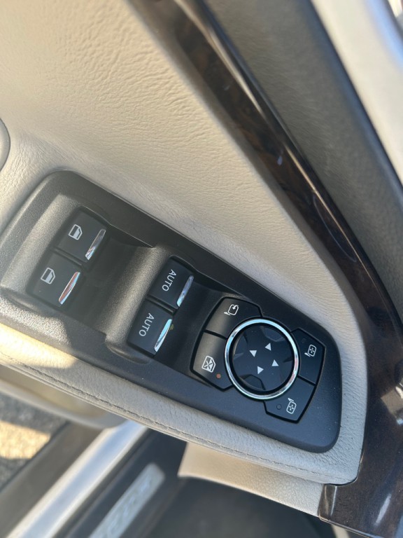 2012 Ford Explorer Image 13
